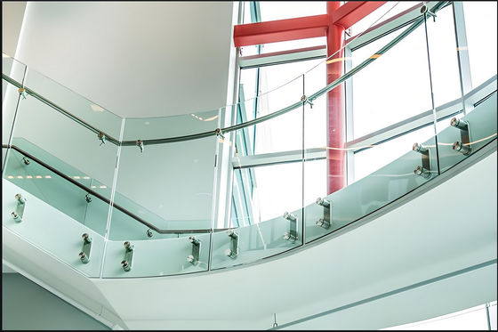 Modern Tempered Glass Balcony Railing Customizable Size