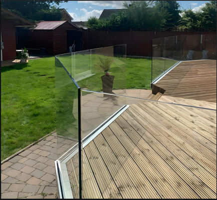 Customizable Glass Balcony Railing with Tempered Safety Glass