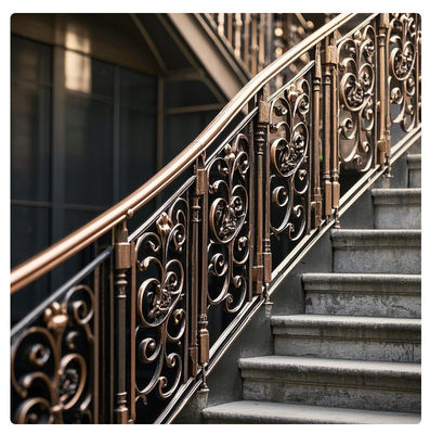 Moderne Treppengeländer mit verzinktem Finish für Innen- und Außenbereich
